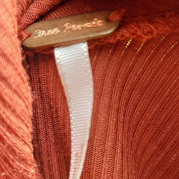 NWT, FREE PEOPLE COWBOY MED TOP in Rust color - Picture 11 of 14